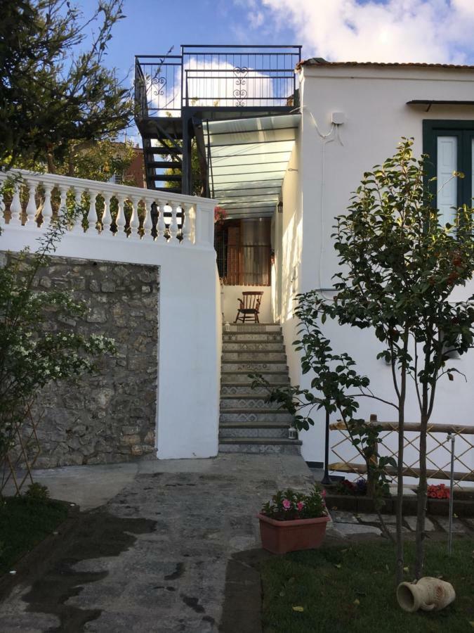 B&B Nel Mar 비코에쿠엔세 외부 사진